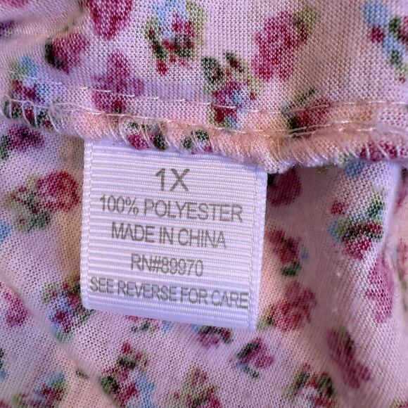 Eden and Olivia 1x plus pink floral Button up women blouse coquette cottage - Picture 6 of 7